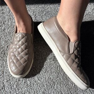 Slip on Preppy Pink Mauve‎ Faux Leather Minimalist sneakers narrow feet - 7 1/2